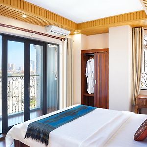 Deluxe Double Cityview